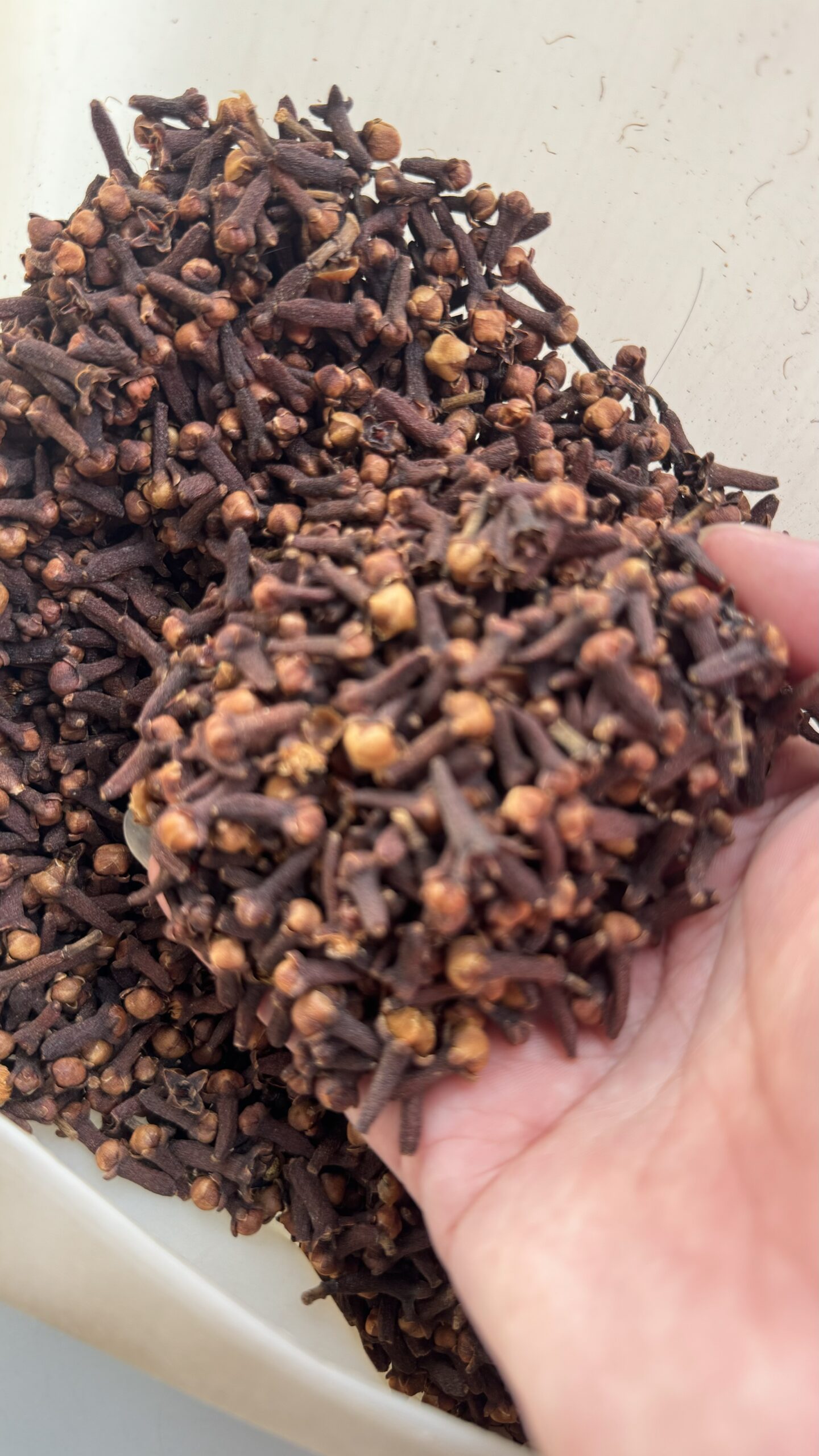Natural Dried Clove Buds Wholesale Export Grade For Cooking, Pharmaceutical & Chemical Industry - Image 2