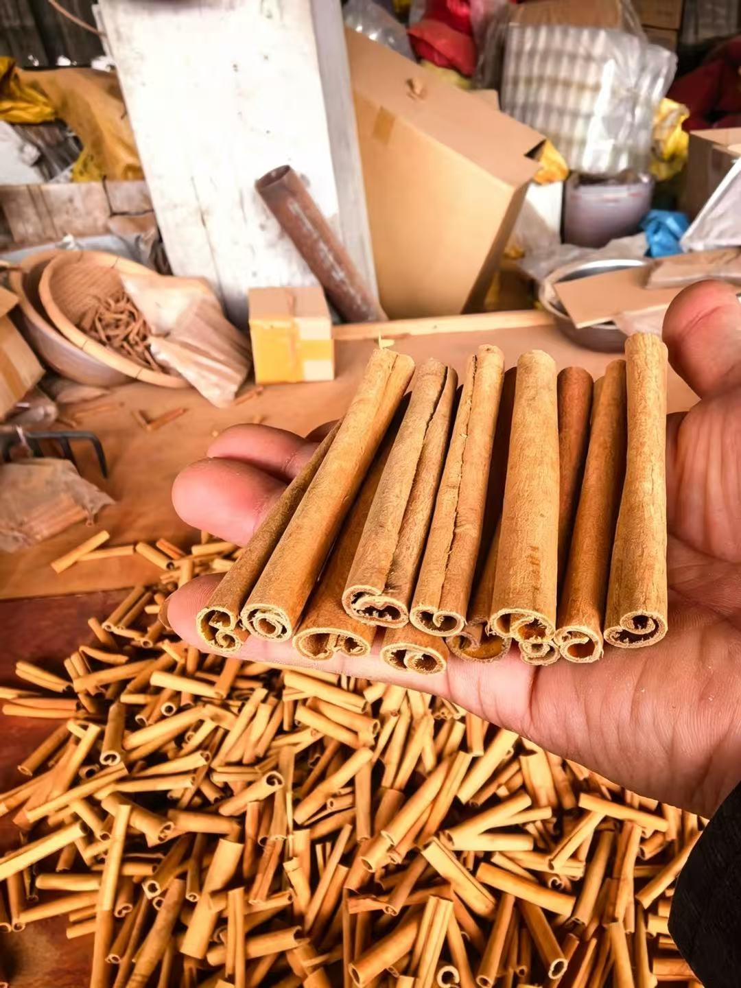 Premium Cinnamon Sticks — Natural Sun Dried Sulfur-Free Export Spice